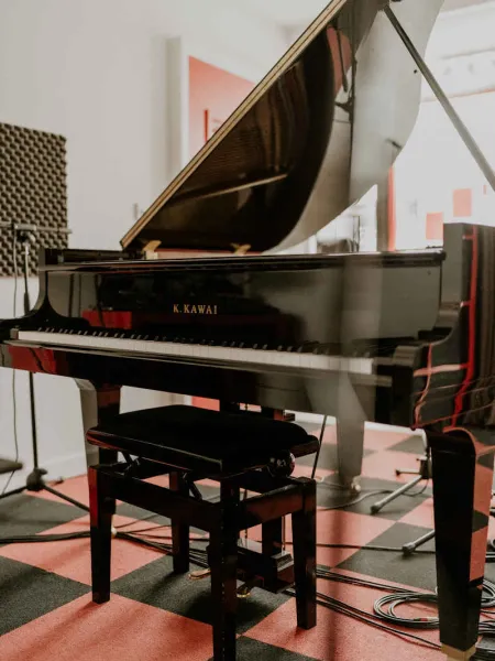 Grand piano